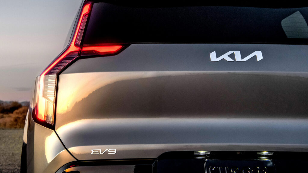 기아 EV9 GT가 무기한 연기됐어요