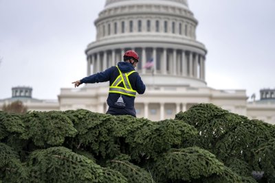 하원 결의안은 의원을 비난하는 기준을 60%로 높이려고 합니다