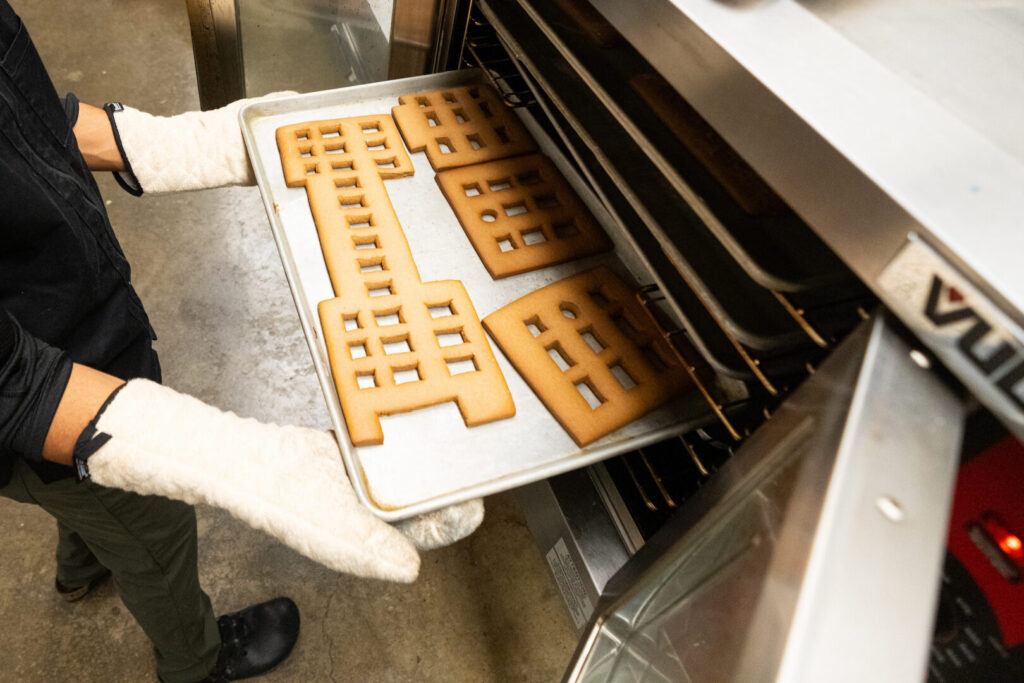 이 국회의사당은 먹기에 충분해 보이지만 (그래서는 안 됩니다)