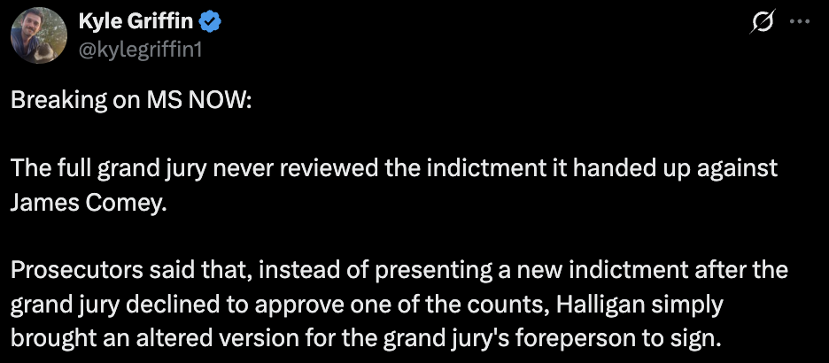 Lindsey Halligan은 당신이 상상했던 것보다 공식적으로 더 멍청하다