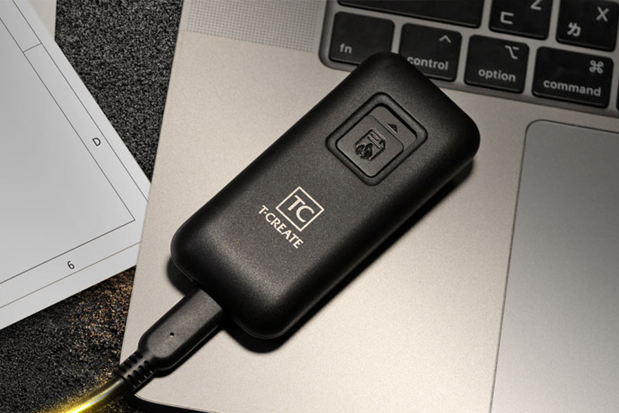 버튼을 누르면 이 SSD가 모든 데이터와 함께 자체 파괴됩니다