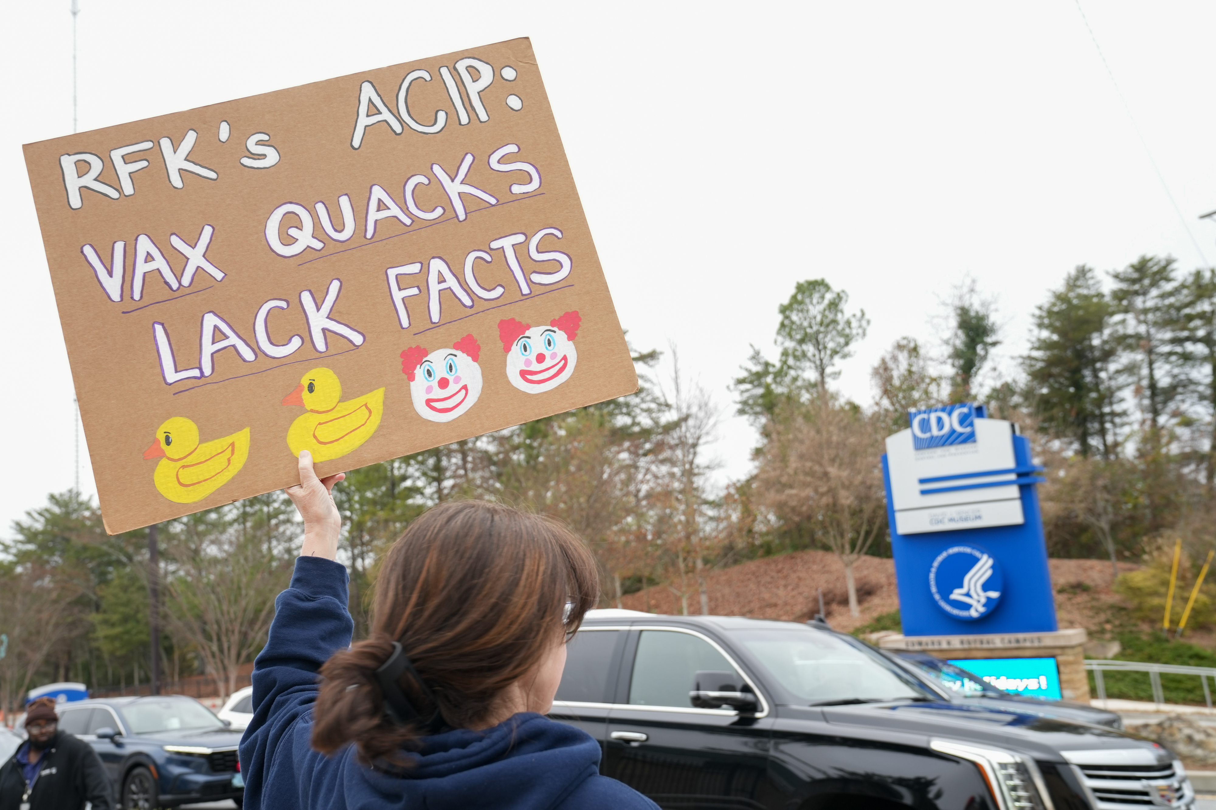 RFK Jr.의 백신접종 방지 위원회는 아동 백신 정책을 무모하게 전면 검토하고 있습니다