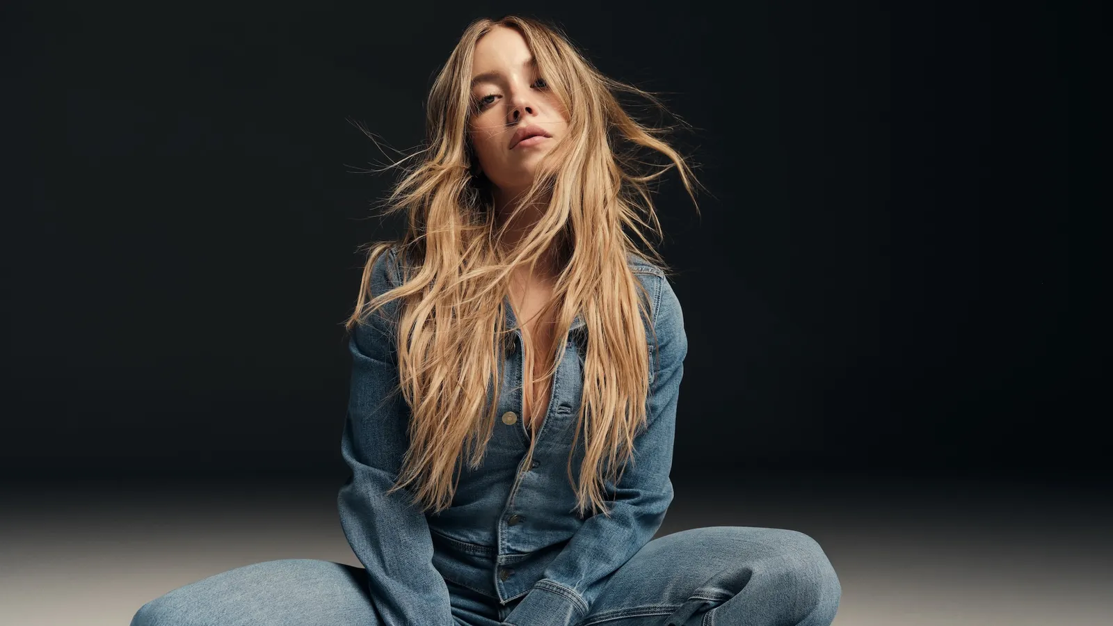 American Eagle의 유명 인사 주도 마케팅으로 매출 성장 긍정적