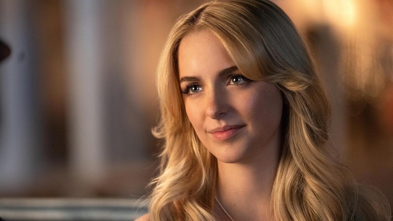 Colleen Hoover가 집에서 후회하는 모습을 보는 방법