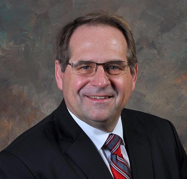 노스이스턴 기술대학 총장 해고