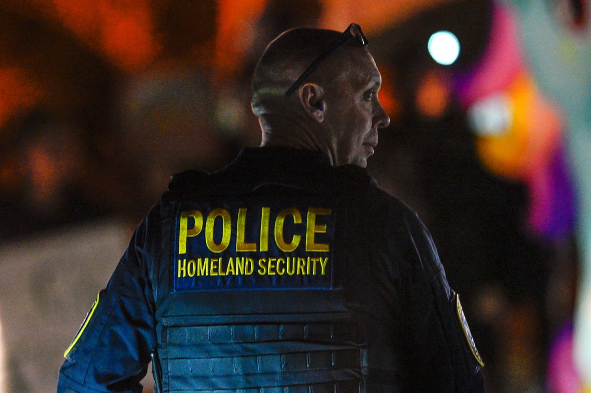 ICE, H-1B 비자로 오클라호마 교수 구금