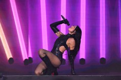 Dua Lipa는 2026년 밀라노 동계 올림픽을 앞두고 미국 대표팀의 여성 선수들을 과대평가합니다: 새로운 프로모션 보기